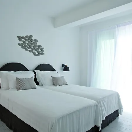 Villa Elements