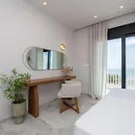 Elements Villa Lardos